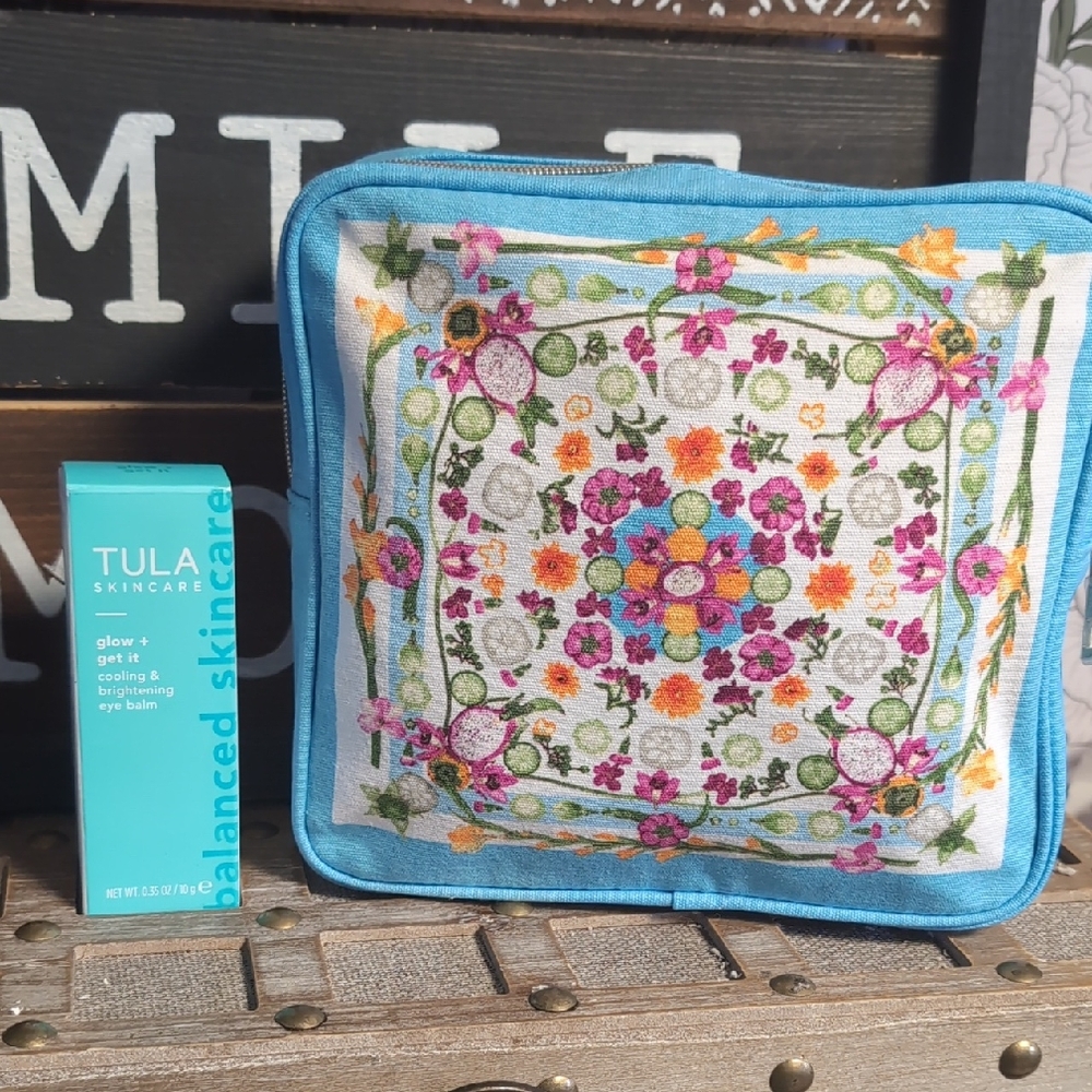 Estee Lauder Floral Makeup Case & Tula Cooling Eye Balm Set - Picture 2 of 8